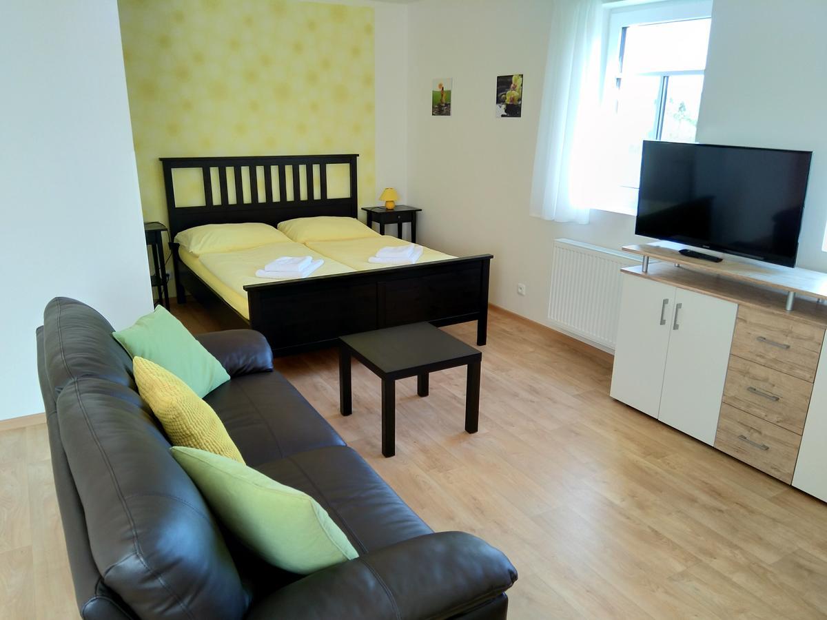 Na Vysluni Apartment *